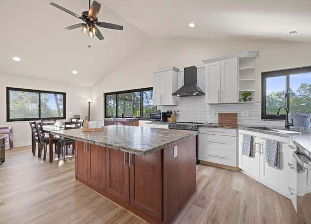 Property at 11970 Lorenson Rd, Auburn, CA 95602, 2 beds, 2 baths