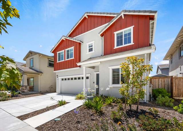 Property at 700 Independence Ave, Lincoln, CA 95648, 4 beds, 3 baths