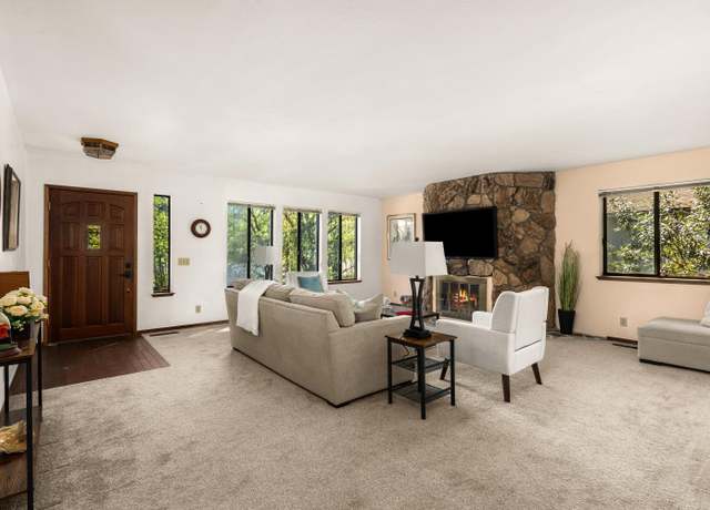 Property at 12910 Roadrunner Dr, Penn Valley, CA 95946, 3 beds, 2 baths