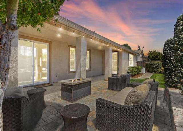 Property at 8004 Solomon Dr, Elk Grove, CA 95757, 2 beds, 2 baths