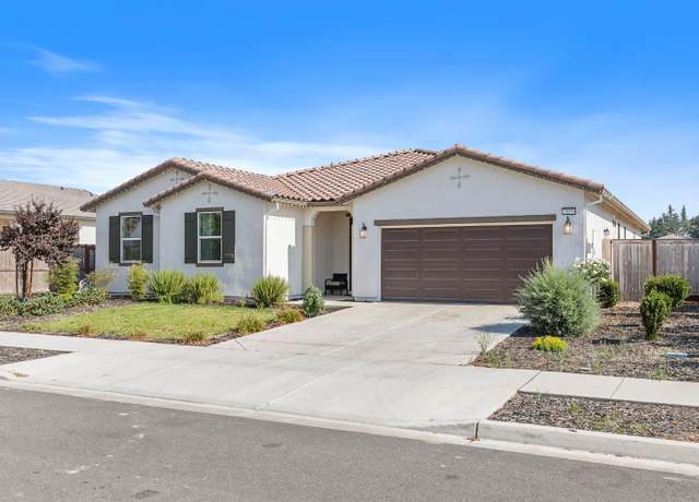 Property at 2825 Meadowbrook Ln, Turlock, CA 95382, 5 beds, 3.5 baths