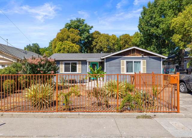 Property at 3438 36th St, Sacramento, CA 95817, 2 beds, 1 bath