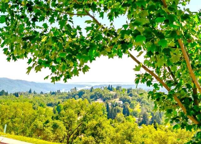 Property at 1137 Lantern View Dr #16, Auburn, CA 95603, 3 beds, 2 baths