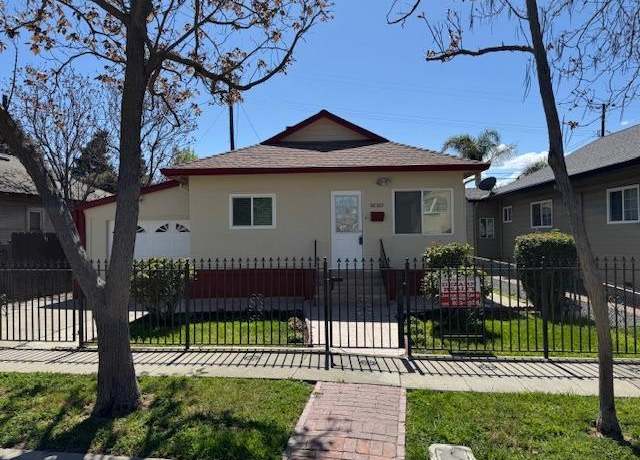 Property at 240 E 9th St Unit 9th, Tracy, CA 95376, 3 beds, 1 bath
