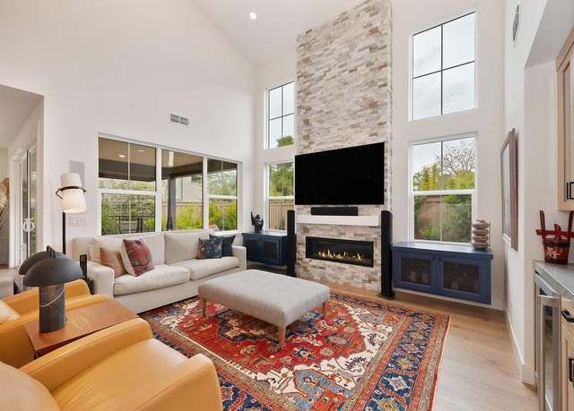 Property at 8444 Sun View Cir, Granite Bay, CA 95746, 3 beds, 2.5 baths