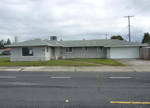Property at 900 S Crescent Ave, Lodi, CA 95240, 3 beds, 2 baths