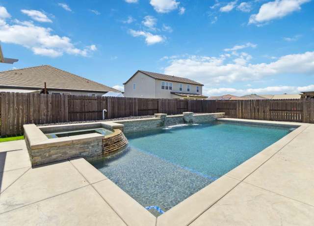 Property at 1104 Durango Ct, Plumas Lake, CA 95961, 3 beds, 2.5 baths