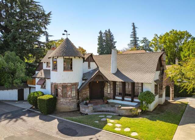 Property at 118 Elmwood Ct, Modesto, CA 95354, 2 beds, 2.5 baths
