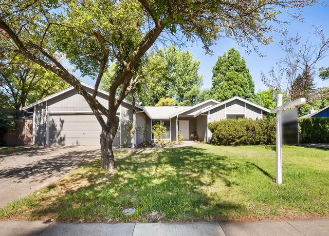 Property at 579 De Mar Dr, Sacramento, CA 95831, 3 beds, 2 baths