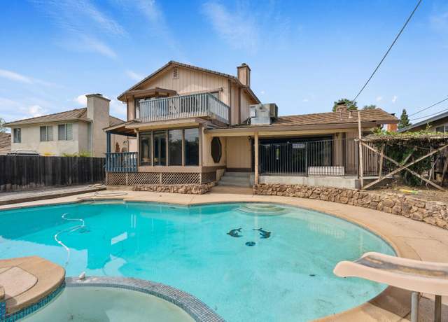Property at 8518 Rolling Green Way, Fair Oaks, CA 95628, 4 beds, 3 baths