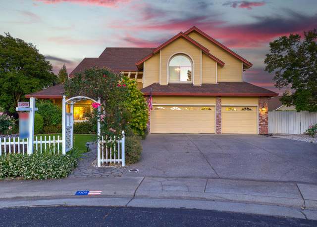 Property at 1305 Green Valley Ct, Roseville, CA 95747, 5 beds, 3 baths