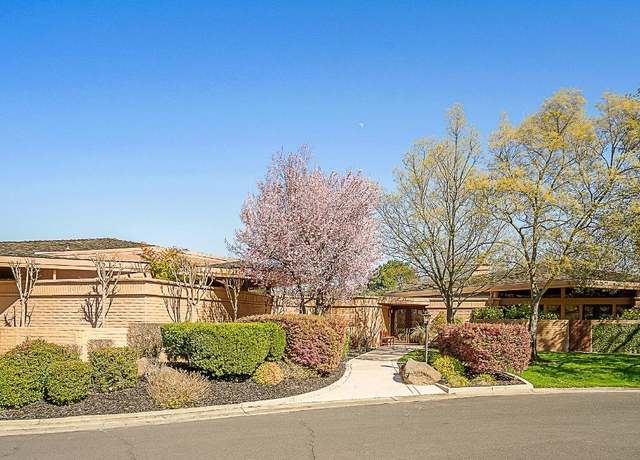 Property at 15068 Lago Dr, Rancho Murieta, CA 95683, 3 beds, 2.5 baths