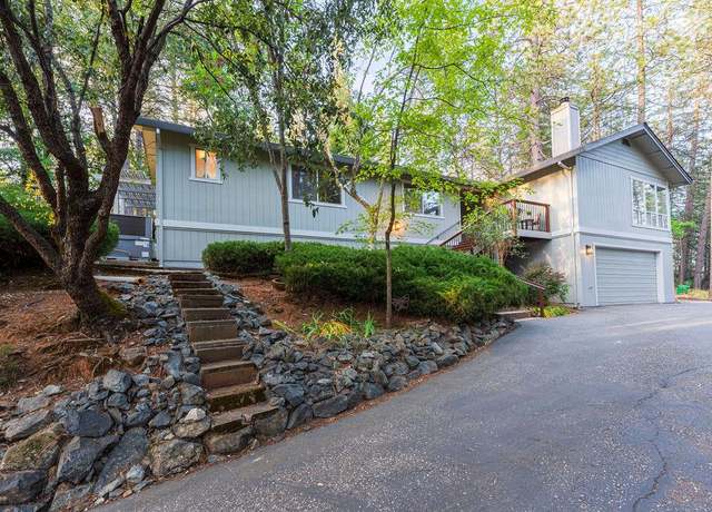 Property at 17125 Alioto Dr, Grass Valley, CA 95949, 3 beds, 2 baths
