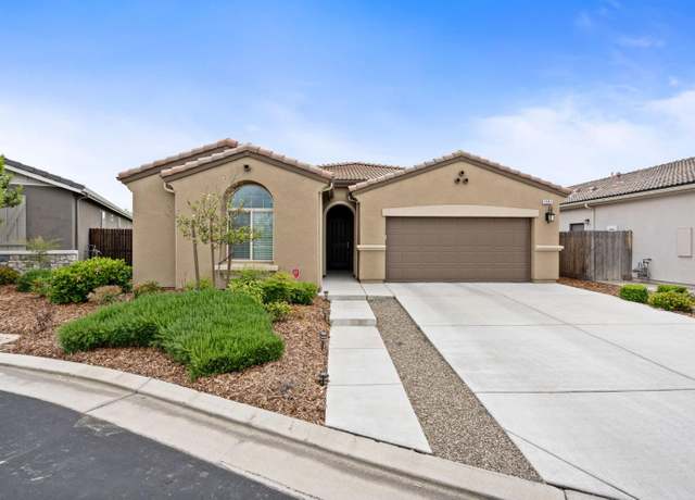 Property at 3886 Cael Ln, Clovis, CA 93619, 3 beds, 2 baths