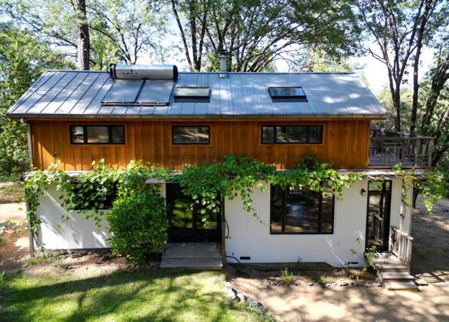 Property at 19696 Oak Tree Rd, Nevada City, CA 95959, 2 beds, 1.5 baths