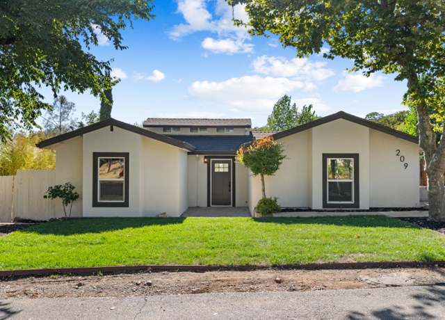 Property at 209 Channel Hill Rd, Auburn, CA 95603, 3 beds, 2 baths