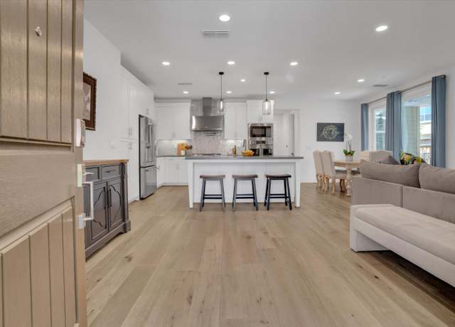 Property at 7014 Calistoga Ln, Dublin, CA 94568, 4 beds, 3.5 baths