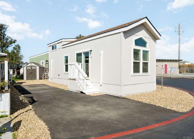 Property at 717 Mcdowell Blvd #201, Petaluma, CA 94954, 2 beds, 1 bath