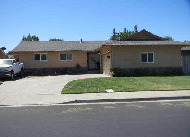 Property at 320 Wabash Dr, Turlock, CA 95382, 4 beds, 2 baths