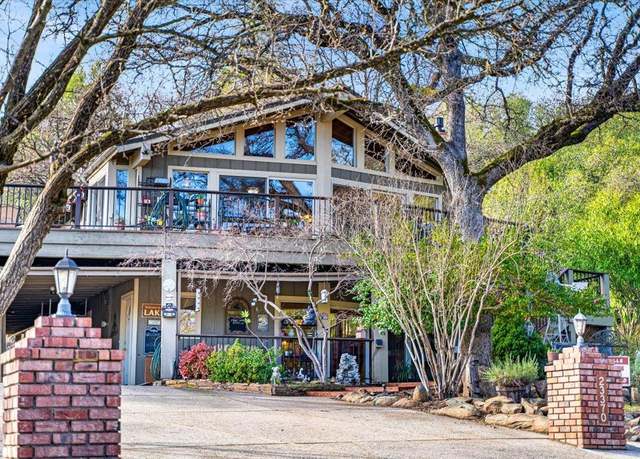 Property at 23370 La Costa Ct, Auburn, CA 95602, 4 beds, 3 baths