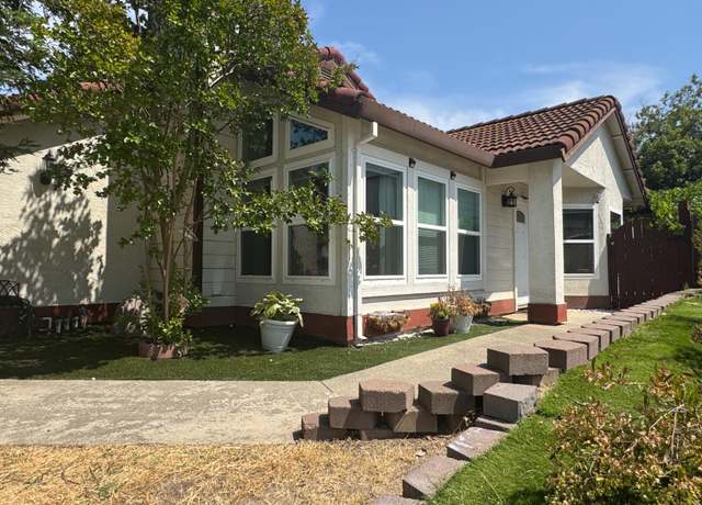 Property at 8370 Bluebell Ct, Citrus Heights, CA 95610, 3 beds, 2 baths
