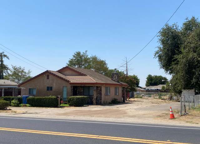 Property at 251 S Airport Way, Manteca, CA 95337, 3 beds, 2 baths