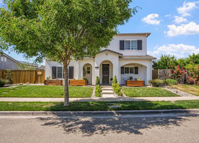Property at 2320 Breton Dr, Oakdale, CA 95361, 4 beds, 2.5 baths