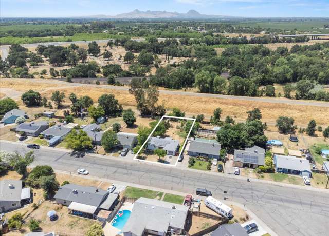 Property at 32 Triplett Way, Marysville, CA 95901, 3 beds, 1 bath