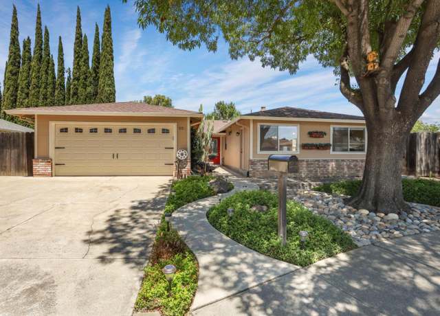 Property at 551 Ballico Dr, Tracy, CA 95376, 4 beds, 2.5 baths