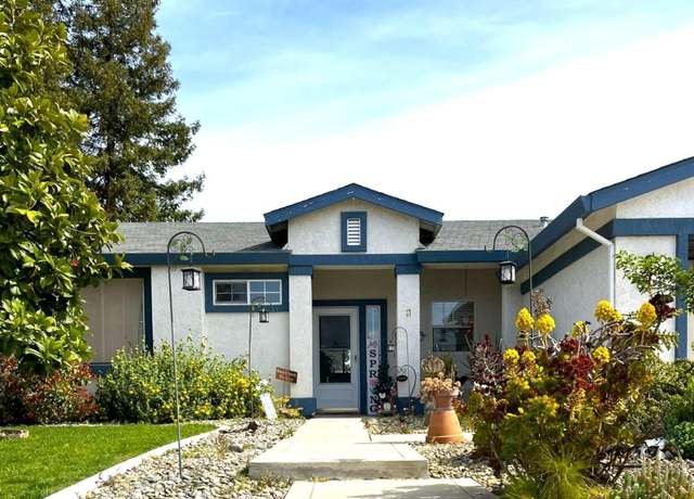 Property at 1052 Fairway Dr, Atwater, CA 95301, 4 beds, 2 baths
