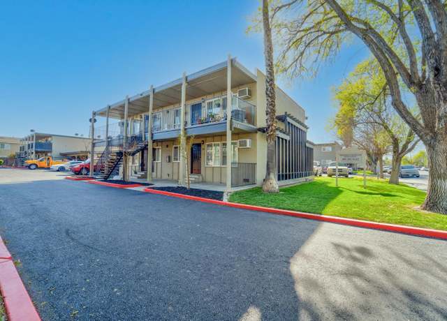 Property at 133 W I St, Los Banos, CA 93635, 64 beds, 1 bath