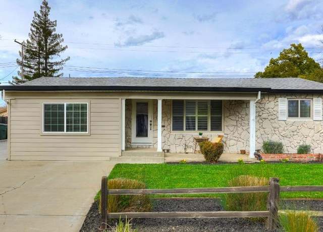 Property at 1005 Hillcrest Ave, Roseville, CA 95678, 3 beds, 2 baths