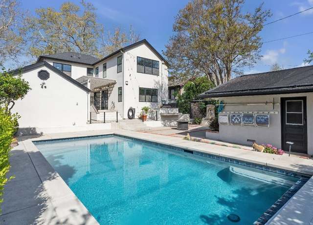 Property at 1717 39th St, Sacramento, CA 95816, 4 beds, 2.5 baths