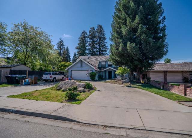 Property at 1117 E Tulare Ave, Visalia, CA 93292, 3 beds, 2.5 baths