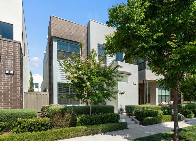 Property at 133 Fischbacher St, Sacramento, CA 95816, 3 beds, 2.5 baths