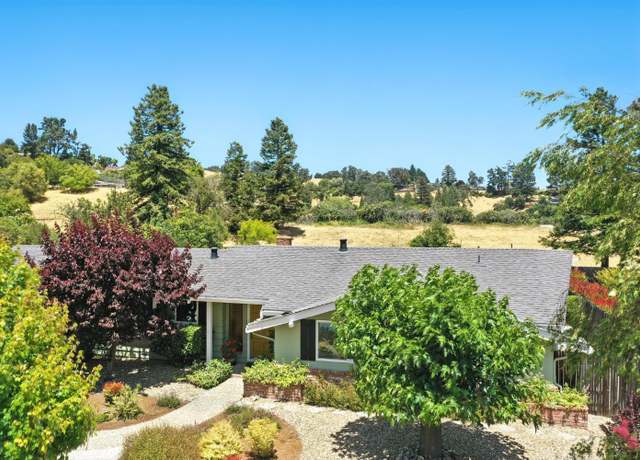 Property at 61 Corliss Dr, Moraga, CA 94556, 4 beds, 2.5 baths