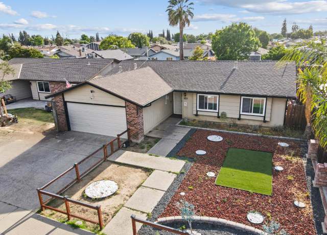 Property at 673 Locust Ave, Manteca, CA 95337, 3 beds, 2 baths