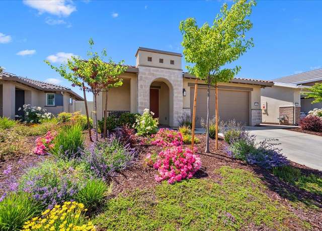 Property at 7105 Starburst Ln, Roseville, CA 95747, 3 beds, 3 baths