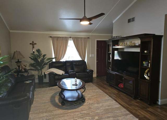 Property at 6109 Plymouth Rd, Stockton, CA 95207, 2 beds, 1 bath
