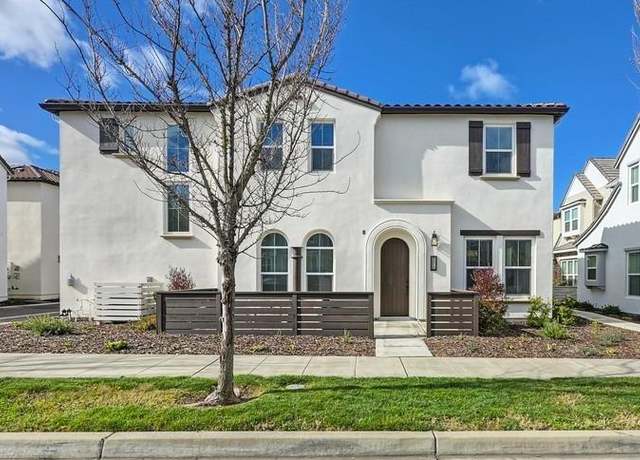 Property at 3272 Crocker Dr, Sacramento, CA 95818, 3 beds, 2.5 baths