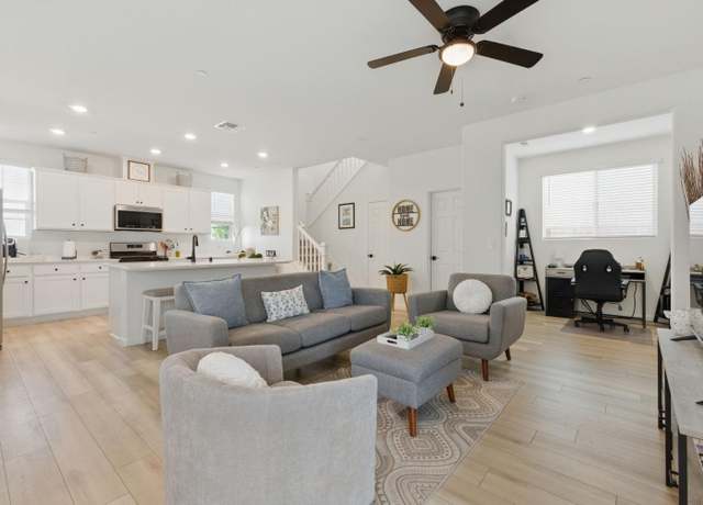 Property at 8221 Peterborough Way, Elk Grove, CA 95757, 3 beds, 2.5 baths