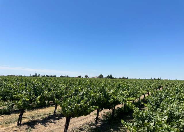 Property at 13884 N Locust Tree Rd, Lodi, CA 95240