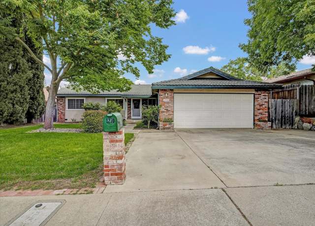 Property at 1270 E A St, Oakdale, CA 95361, 3 beds, 2 baths