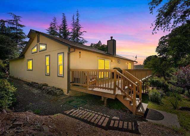 Property at 14962 Woodland Loop, Penn Valley, CA 95946, 3 beds, 2 baths