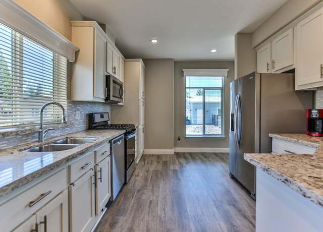 Property at 10088 Heritage Oak Dr, Grass Valley, CA 95949, 3 beds, 2 baths