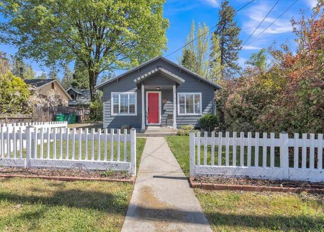 Property at 522 Saint Patricks Dr, Grass Valley, CA 95945, 2 beds, 2 baths
