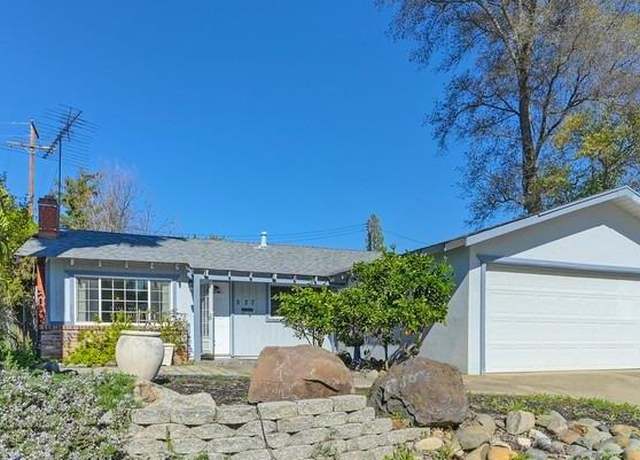 Property at 537 Loretto Dr, Roseville, CA 95661, 3 beds, 2 baths