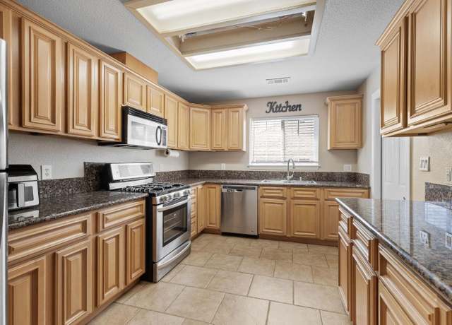Property at 6912 Sylvan Rd, Citrus Heights, CA 95610, 3 beds, 2 baths