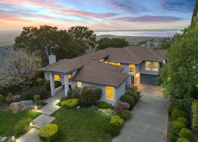 Property at 3346 Knollridge Dr, El Dorado Hills, CA 95762, 5 beds, 3.5 baths