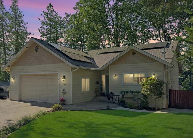 Property at 11818 Upper Circle Dr, Grass Valley, CA 95949, 3 beds, 2.5 baths